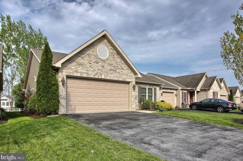 63 Keswick Dr, Navy Sup Dpt, PA 17050-7917