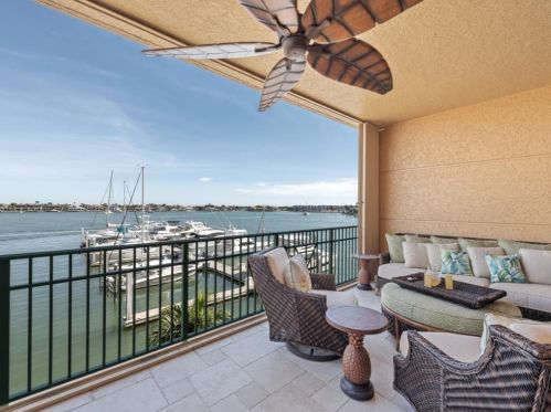 1069 Bald Eagle Dr, Marco Island, FL 34145-2027