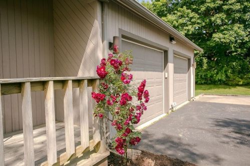 95 Exeter Rd, North Kingstown RI  02852-6401 exterior