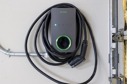 186 Baurer Cir, Folsom CA  95630-6786 exterior