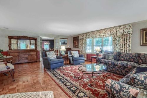 5 Carlson Ter, Fishkill NY  12524-3001 exterior