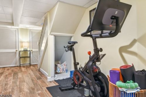 6 Claremont Pl, Bloomfield NJ 07003-3017 exterior