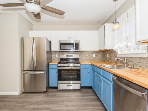174 Darin Rd, Warwick NY  10990-4023 exterior