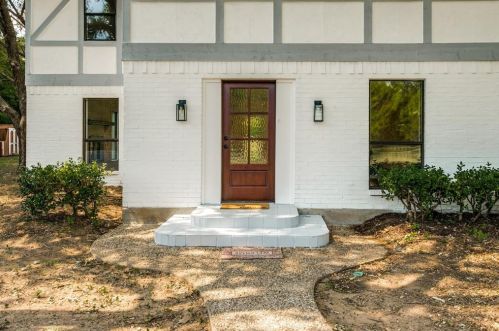 5049 Golden Cir, Denton, TX 76208-3553
