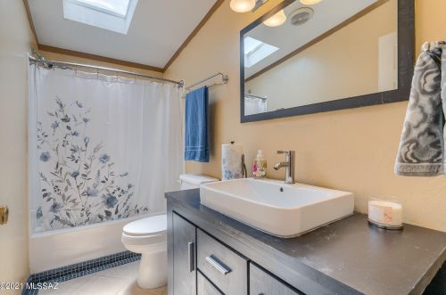 9011 Valgrind Ln, Tucson AZ  85743-7912 exterior