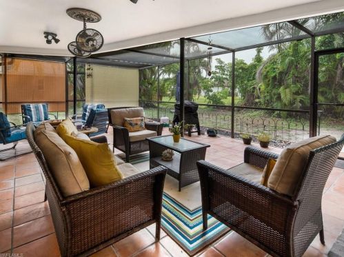46 Thorncrest Ln, Naples FL  34113-8335 exterior