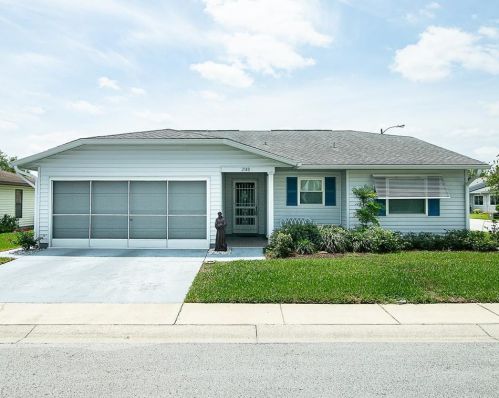 2148 Grand Cypress Dr, Lakeland, FL 33810-5745