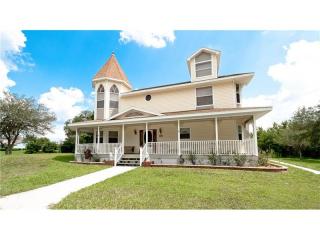 2032 Bel Air Star Pkwy, Sarasota, FL 34240-8923
