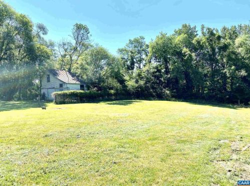 6417 Hillsboro Ln, Crozet VA  22932-3322 exterior