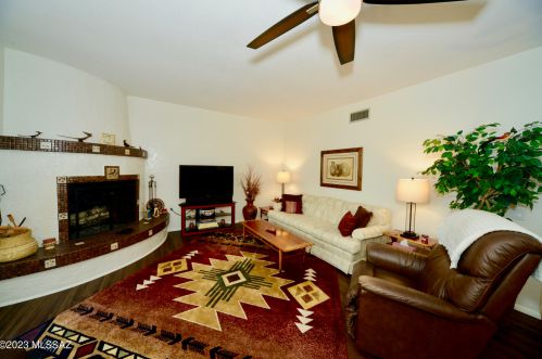 297 Calle Herboso, Green Valley AZ  85614-4114 exterior
