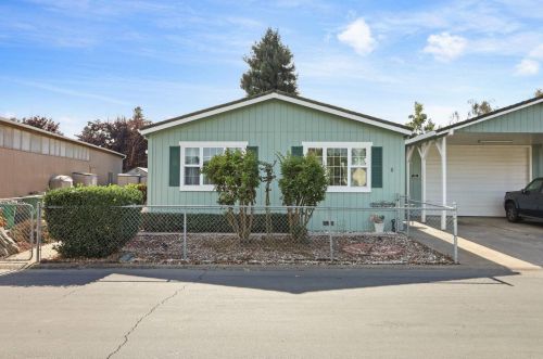 6 Whispering Way, Lodi CA  95242-9563 exterior