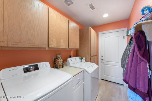 15 Concho Dr, Sedona AZ 86351-7953 exterior