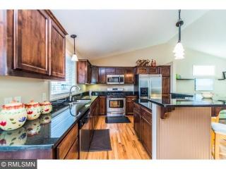 21343 Hytrail Cir, Lakeville, MN 55044-6035