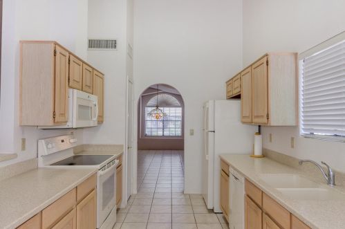 1903 Behrend Dr, Phoenix AZ  85024-1242 exterior