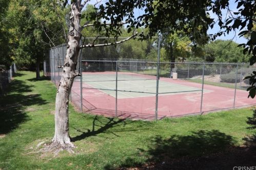 31357 The Old Rd, Santa Clarita CA  91384-4212 exterior