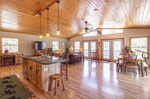 2241 Spaulding Dr, Ely MN  55731-1039 exterior