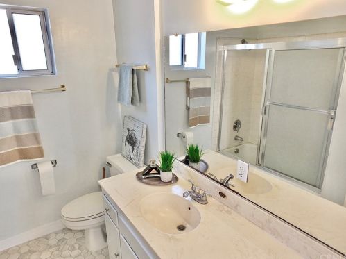 2888 Charlemagne Ave, Long Beach CA 90808-3401 exterior