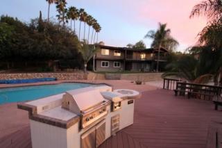 748 Smith Dr, Vista, CA 92084-4428