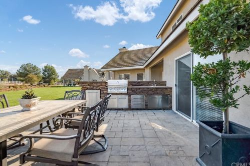 29172 Vallejo Ave, Temecula CA  92592-2302 exterior