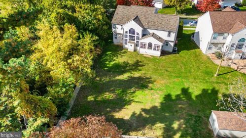 515 Florence Fields Ln, New Castle DE  19720-8752 exterior