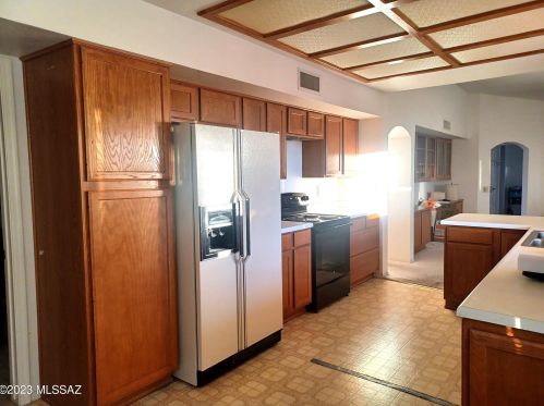 1042 Coachwood Dr, Tucson, AZ 85755-9162
