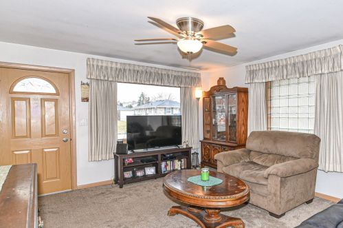 2500 Halsey Ave, Milwaukee, WI 53221-2970