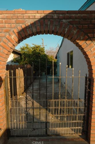 1521 7th St, Livingston CA  95334-1604 exterior