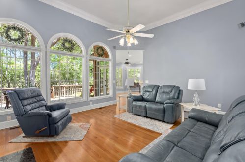 128 Porcher Dr, Bonneau SC  29431-8694 exterior