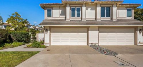 4712 Bryce Cir, Carlsbad CA  92008-4289 exterior