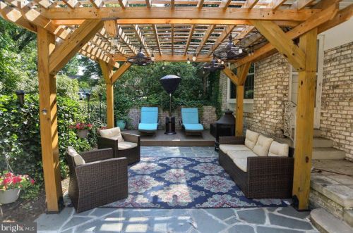 540 Devon Rd, Camp Hill PA  17011-2122 exterior