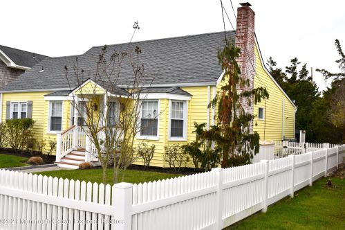 678 Lake Ave, Point Pleasant Beach, NJ 08742-5072