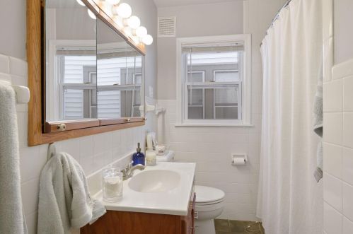 2907 James Ave, Minneapolis MN 55411-1240 exterior