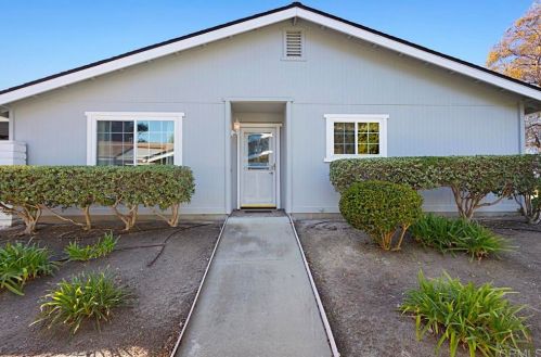 4320 Spoon Bill Way, Oceanside CA  92057-7508 exterior