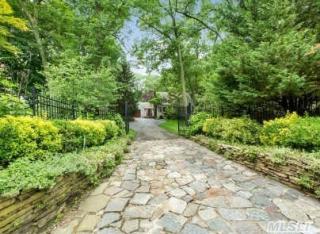 66 Elwood Rd, Northport, NY 11768-3459