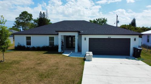 1934 Del Rio Blvd, Fort Pierce, FL 34953-1316