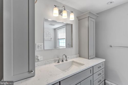 501 Delaware Ave, Lansdale PA 19446-3419 exterior