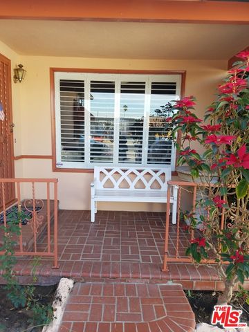 12923 Arcturus Ave, Gardena CA  90249-2806 exterior