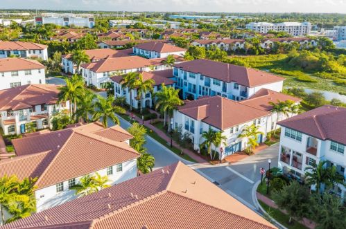 12008 28th Ct, Hollywood FL 33025 exterior