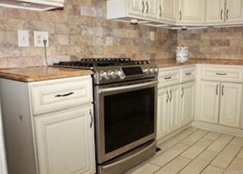 3614 Paulding Ave, Bronx, NY 10469-1308