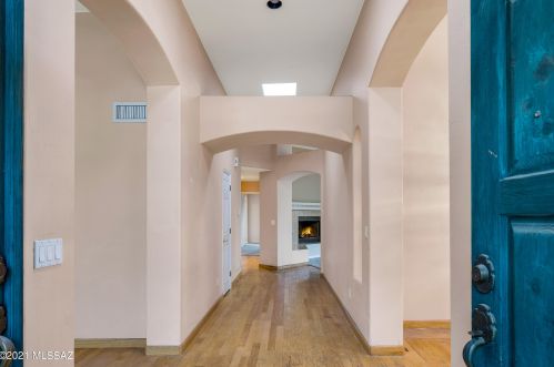 5514 Crescent Ridge Dr, Tucson, AZ 85718-5448