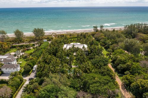 338 Beach Rd, Hobe Sound, FL 33455-2606