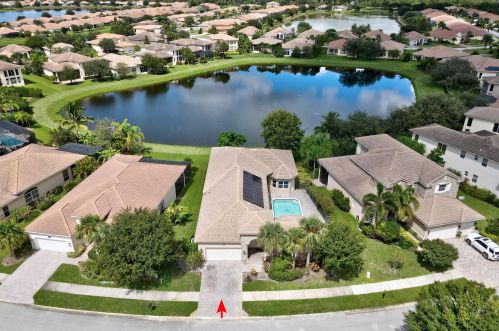 1936 Newmark Cir, Vero Beach, FL 32968-6711