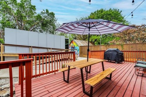 1307 Cesar Chavez St, Austin, TX 78702-4334
