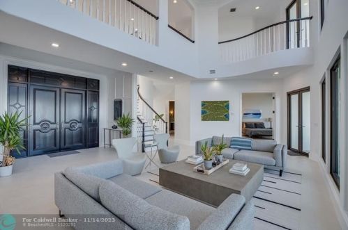 225 Osprey Ct, Vero Beach FL 32963-2652 exterior