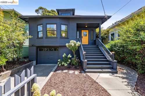 737 61st St, Oakland CA  94609-1207 exterior