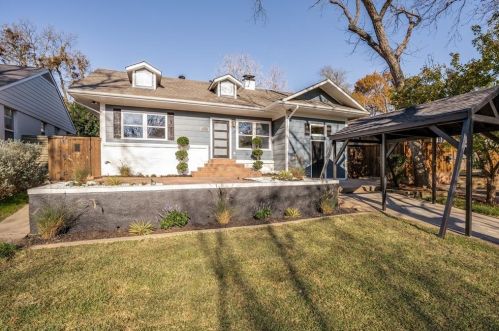 6831 Grand Ave, Dallas TX  75223-1105 exterior