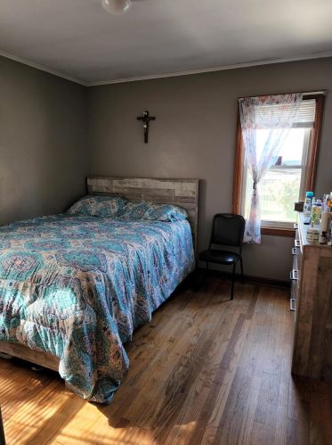 1720 Howard Ave, Milwaukee WI 53221-1043 exterior