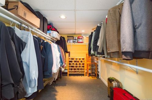 52 Timberline Dr, Poughkeepsie NY  12603-5546 exterior