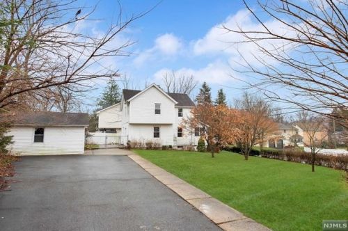119 Ramapo Valley Rd, Mahwah NJ  07430-1179 exterior