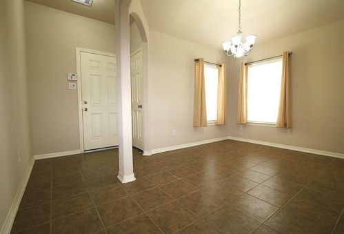 11427 Edmond Thorpe Ln, Tomball, TX 77375-0018